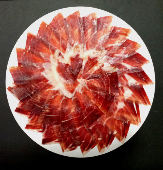 Jamón Ibérico Loncheado a Cuchillo — El Origen del Jamón